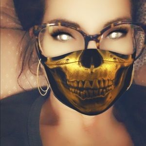 Meet your Posher, Becky